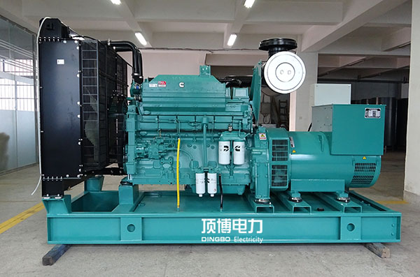 廣西恒大集團唐樾青山項目購買一臺350kw康明期柴油發電機組